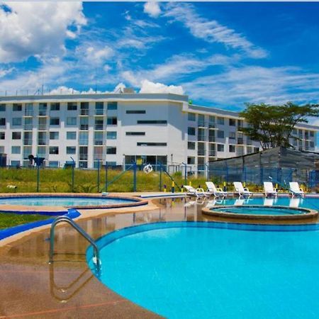 Apartamento Cerca Parque Del Cafe Con Piscina 蒙特内哥罗 外观 照片