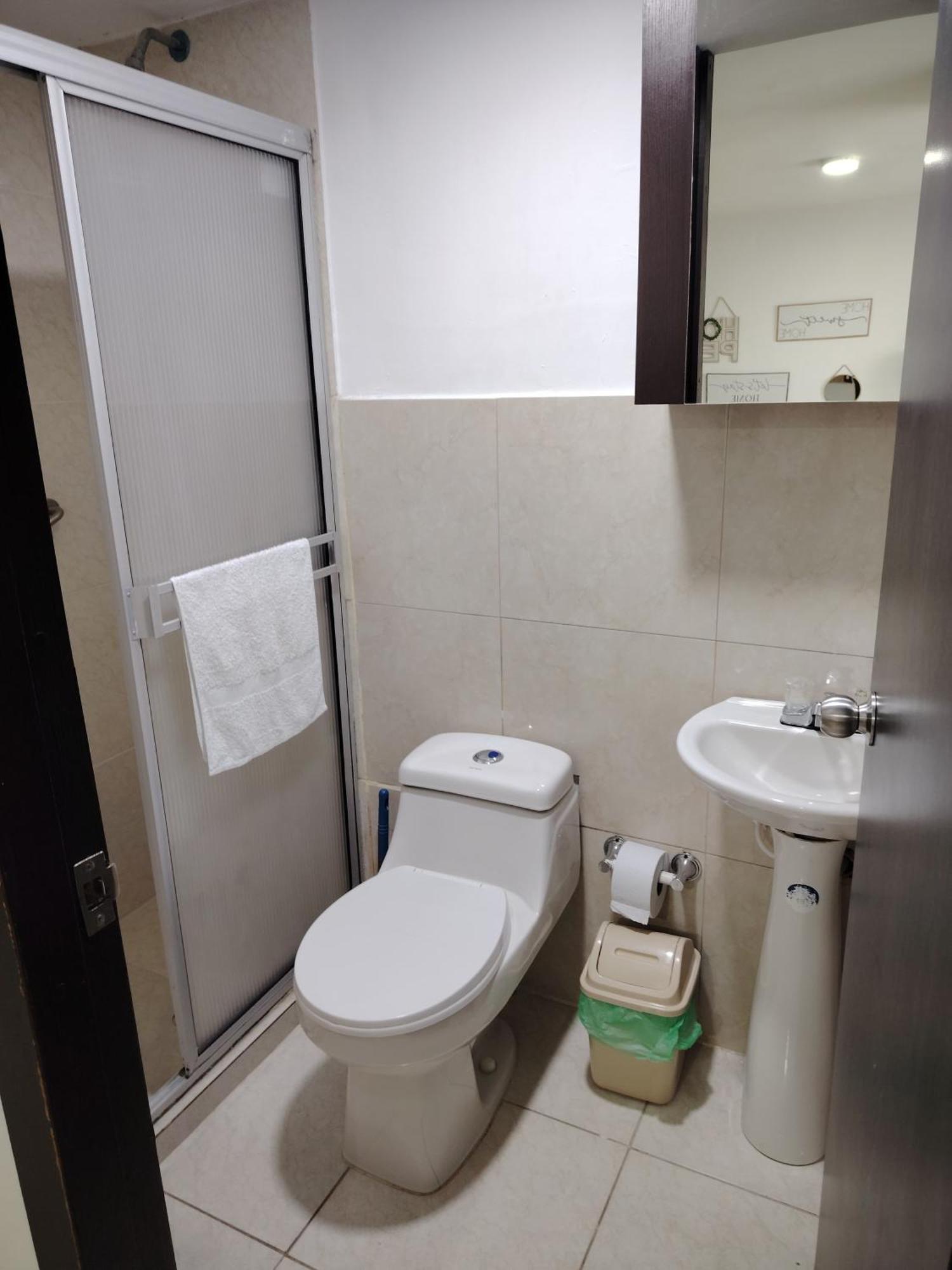 Apartamento Cerca Parque Del Cafe Con Piscina 蒙特内哥罗 外观 照片
